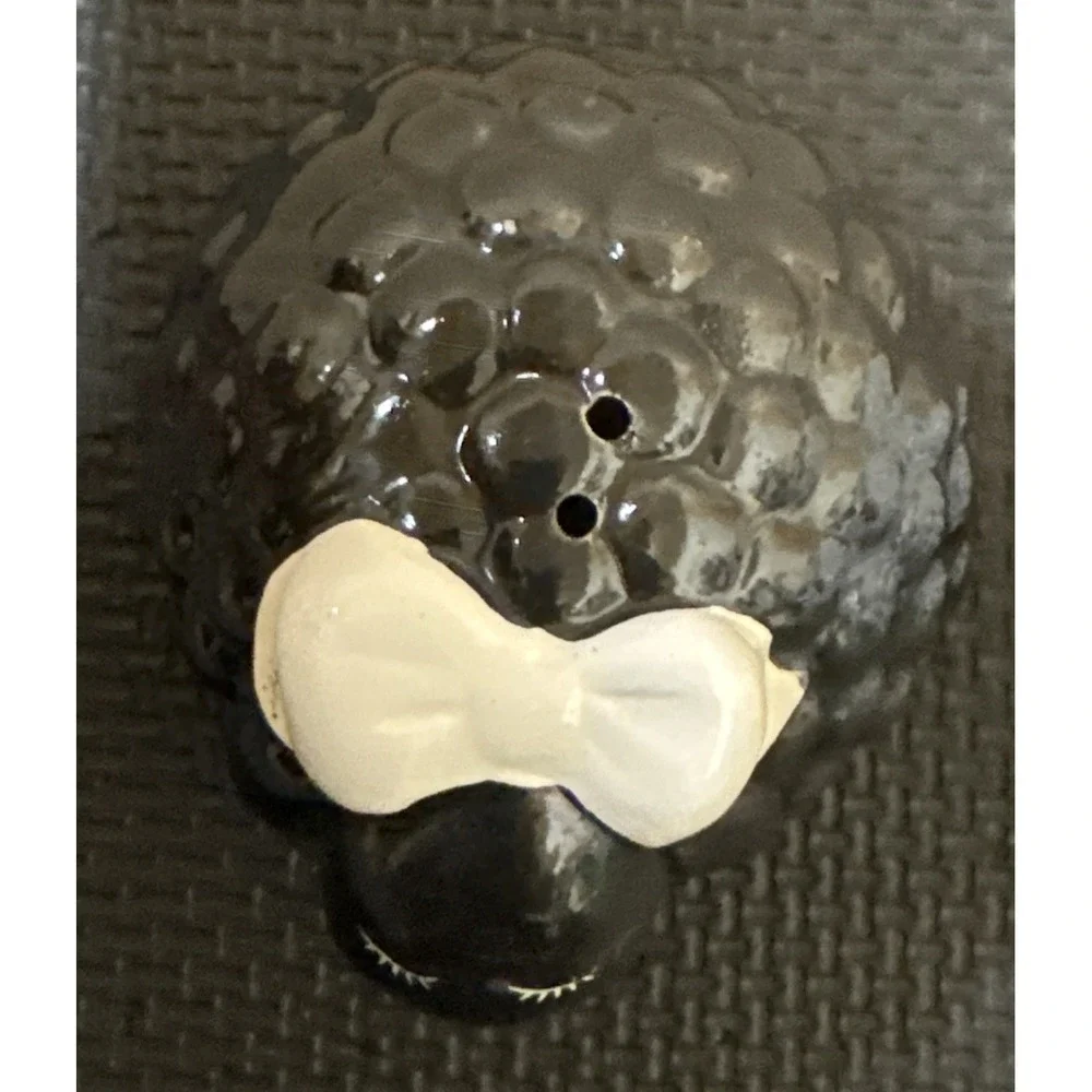 Black and White Sleepy Sheep Ceramic Salt & Pepper Shakers Kitchen Table Decor
